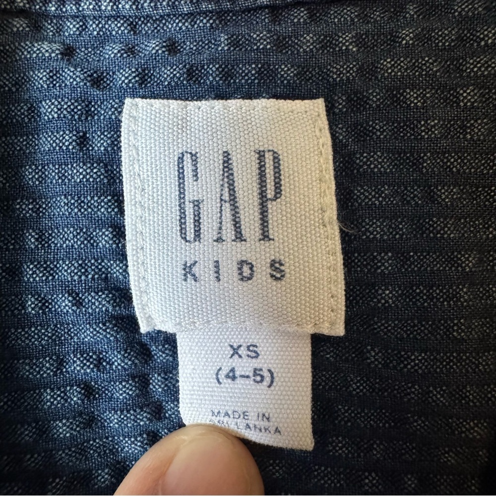 Gap Button Up - Picture 2 of 3